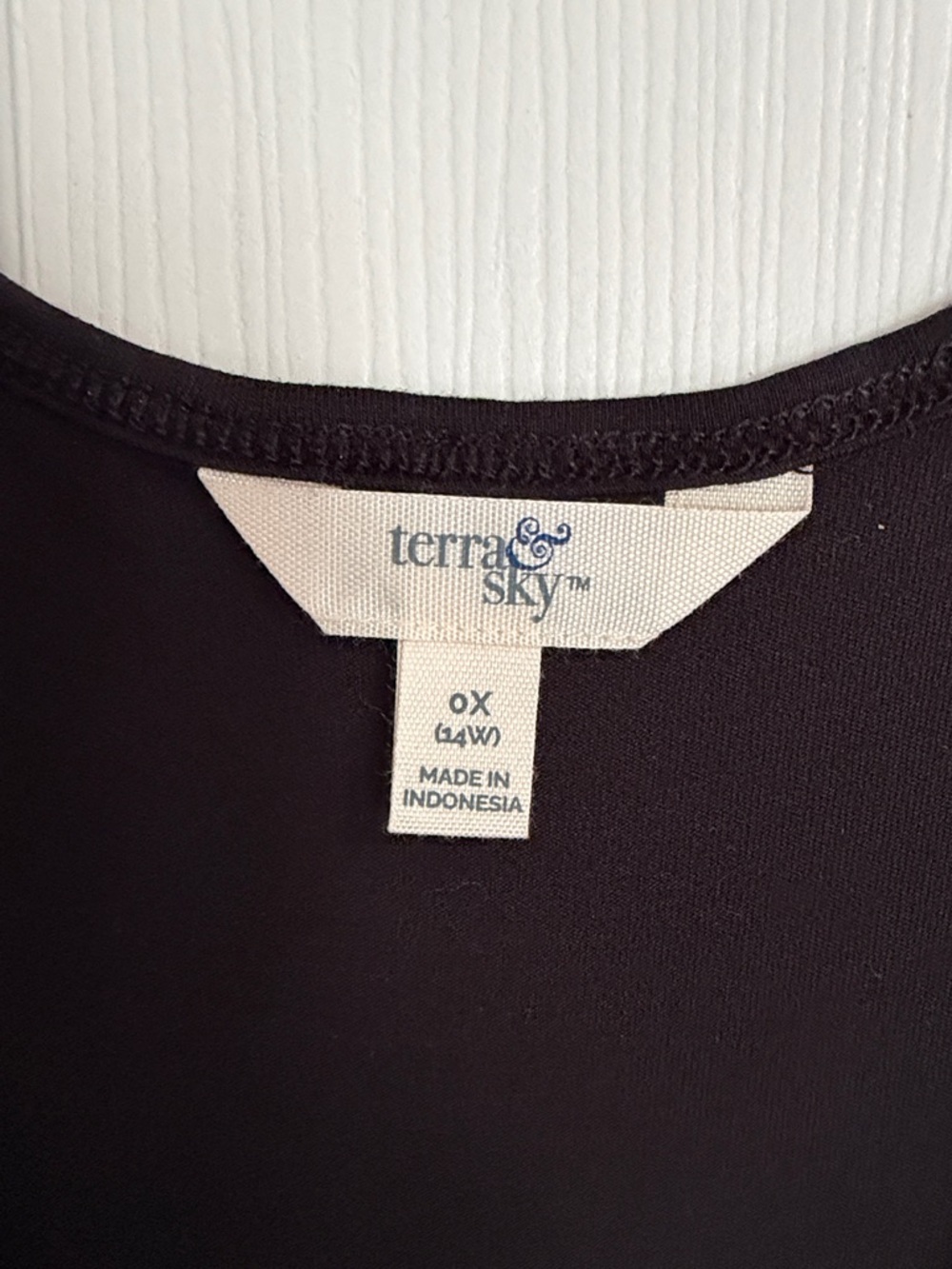 Terra & Sky NWT Black Sleeveless V-Neck Maxi Dress - Picture 2 of 10